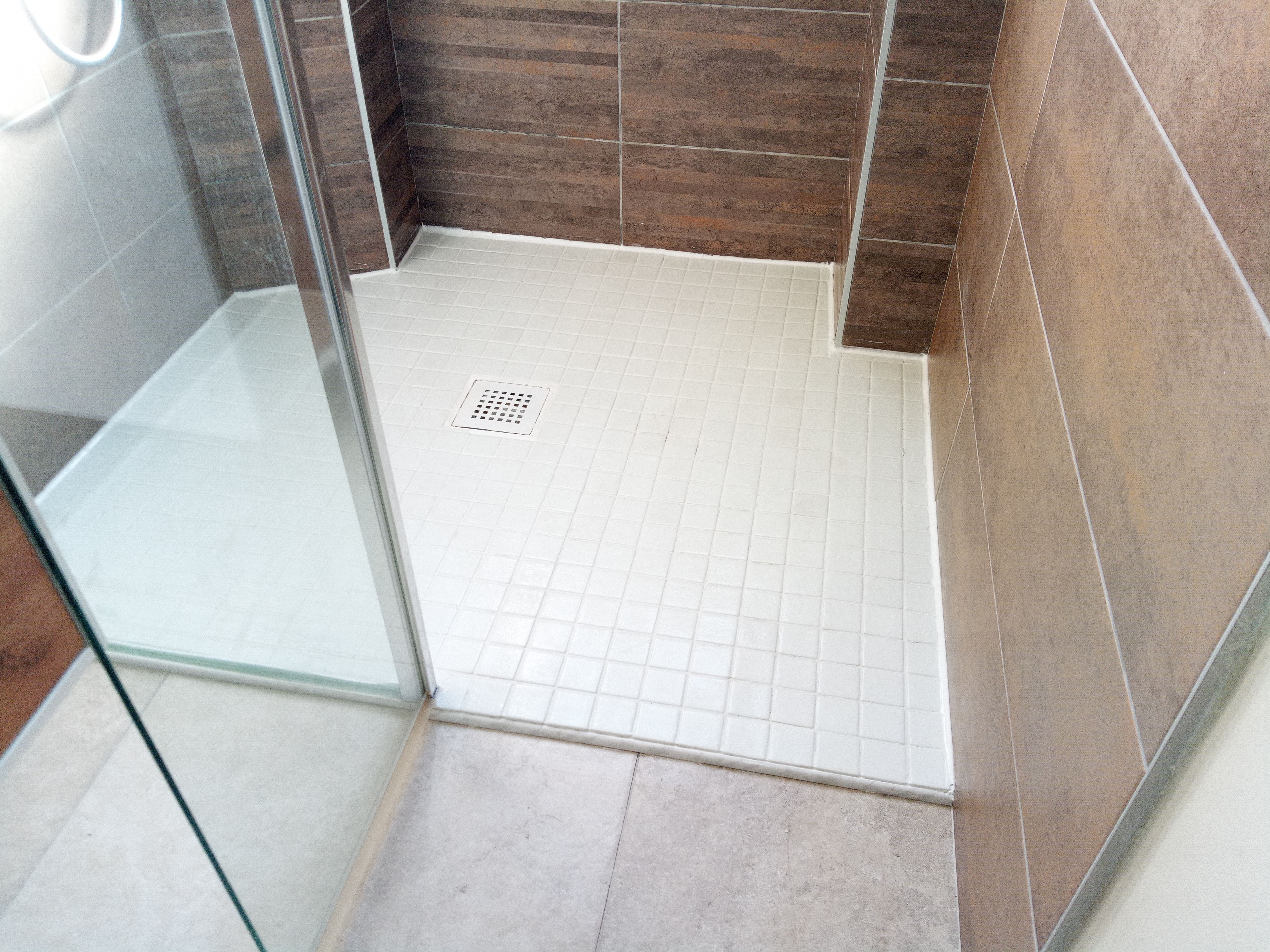 Agencement intérieur sur mesure avec rangements intégrés