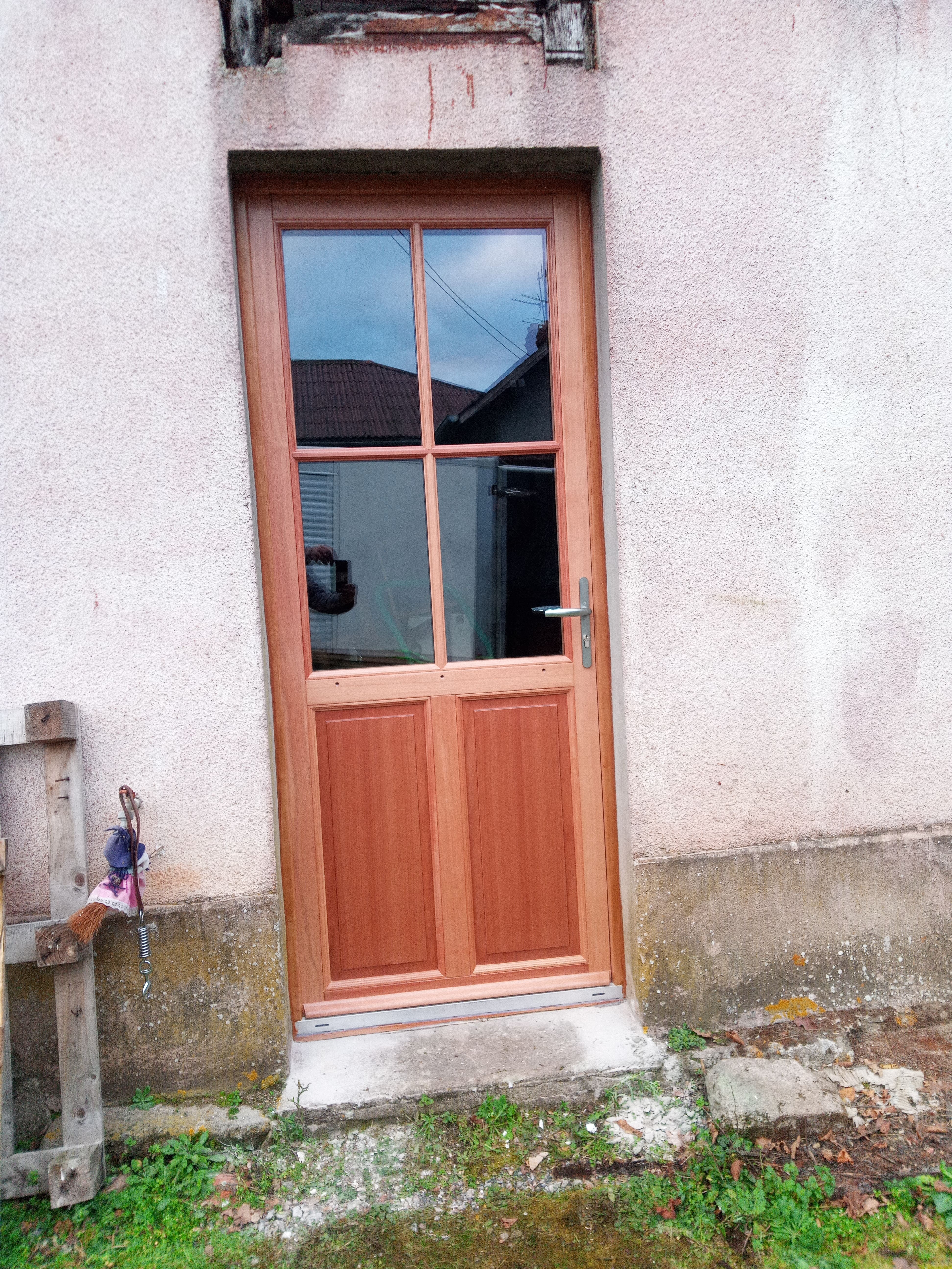 Fenêtres et baies vitrées dans une belle rénovation intérieure