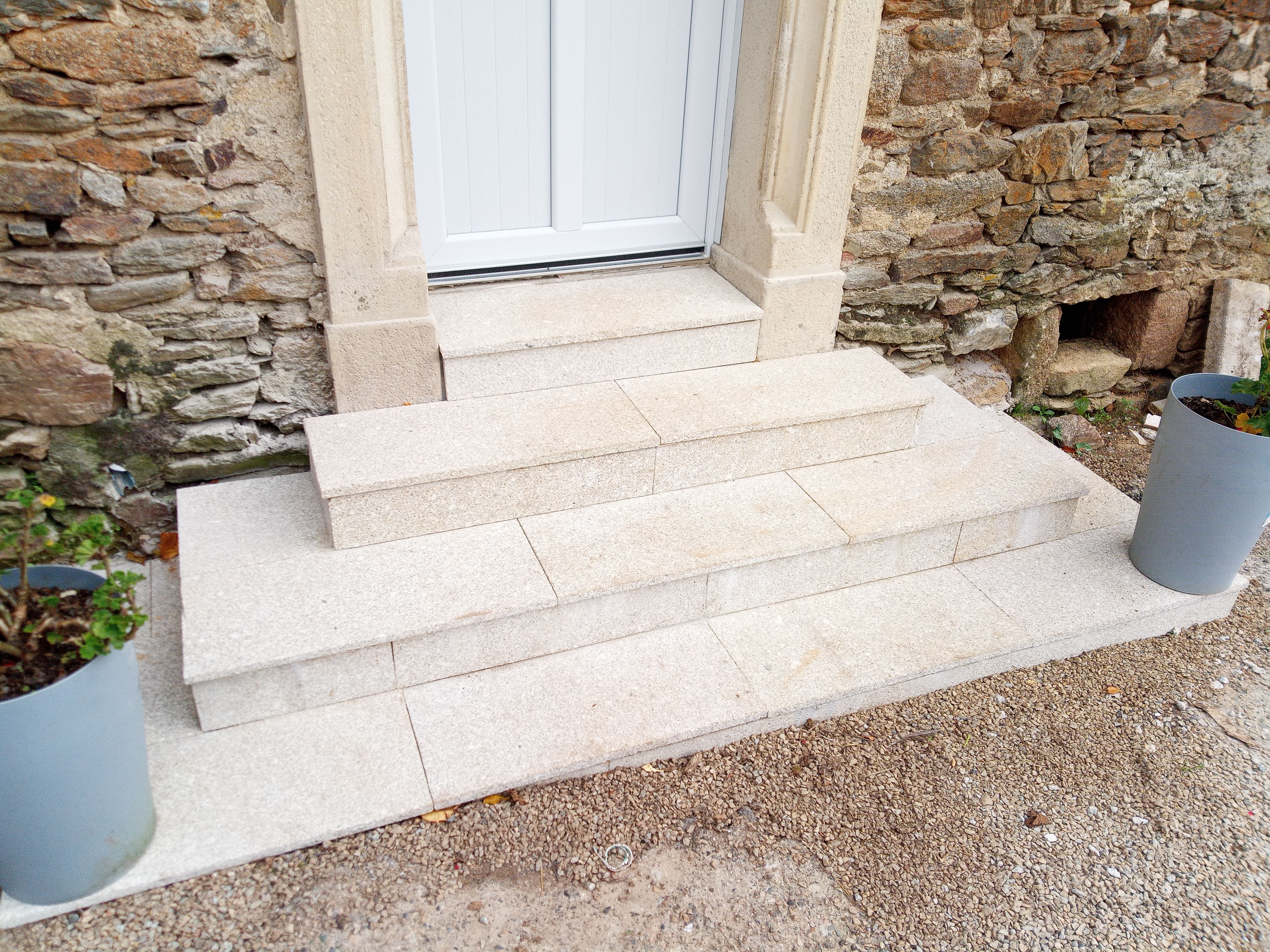 Porte d'entrée vitrée sur mesure